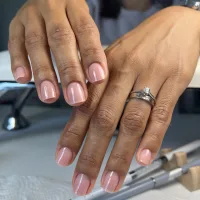 Soins des mains - Semi-permanent  - InnaNails à Ferney-Voltaire