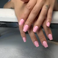 Soins des mains - Pose complète. Rallongement - InnaNails à Ferney-Voltaire